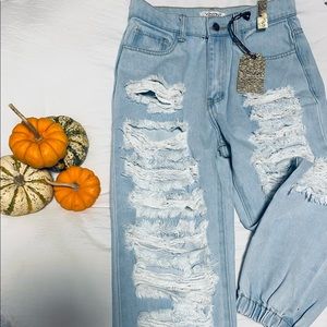 Vibrant M.I.U Jogger Jeans—BRAND NEW!